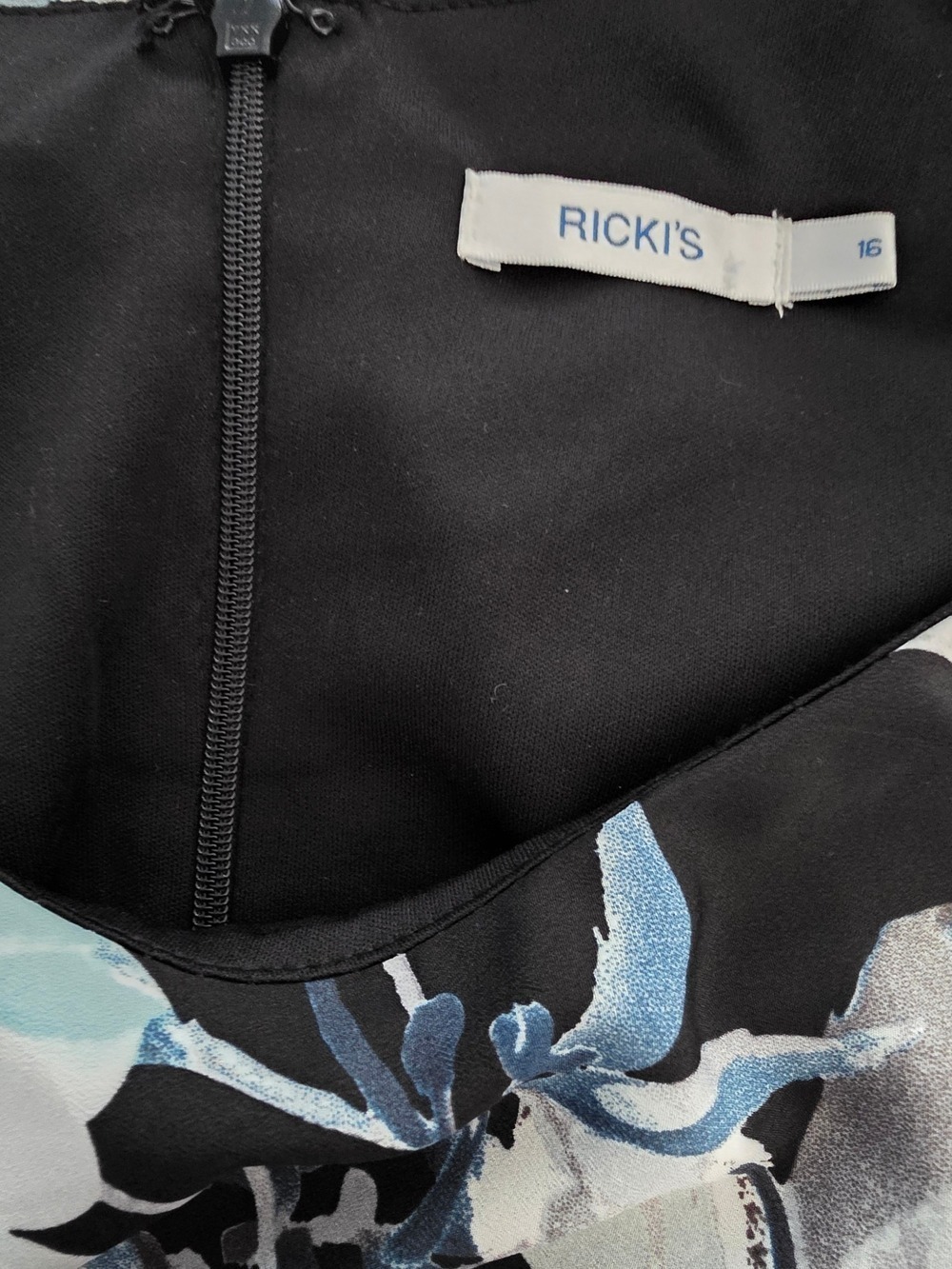 4/$67 Deal! Rickis Floral Black and Blue Sleeveless Women's Dress - Picture 3 of 14